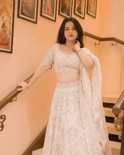 Escort Pandabeswar